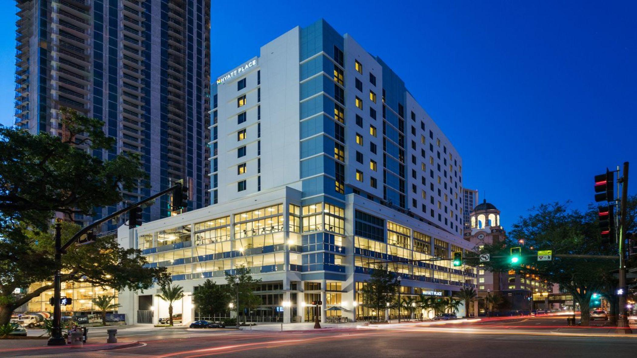 Hyatt Place St. Petersburg/Downtown Exterior photo
