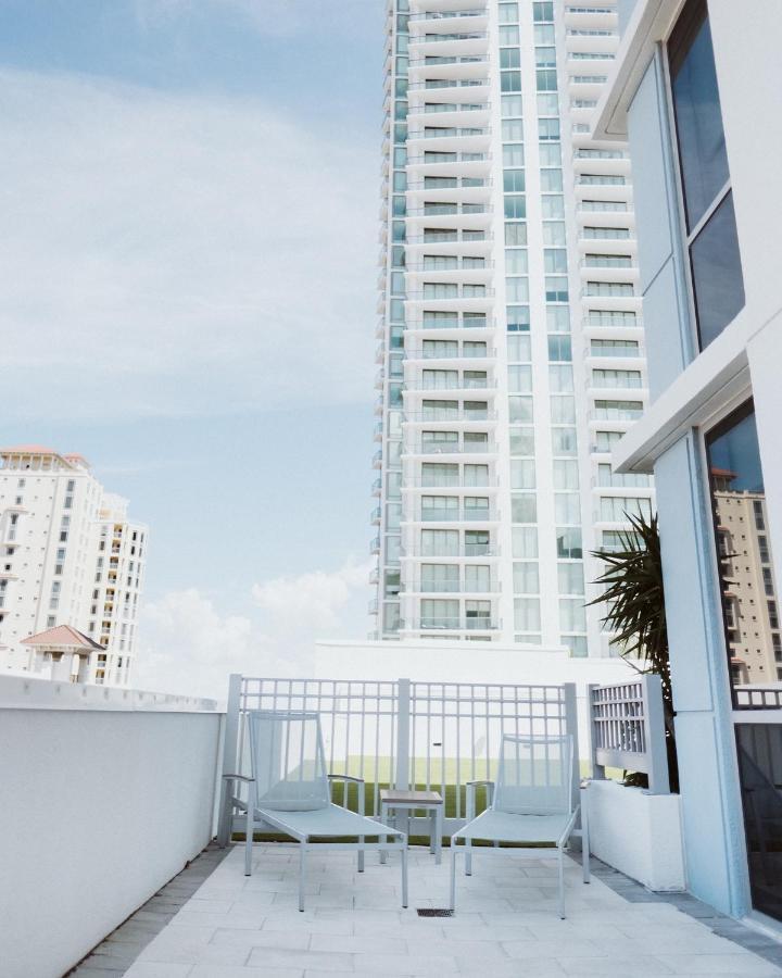 Hyatt Place St. Petersburg/Downtown Exterior photo